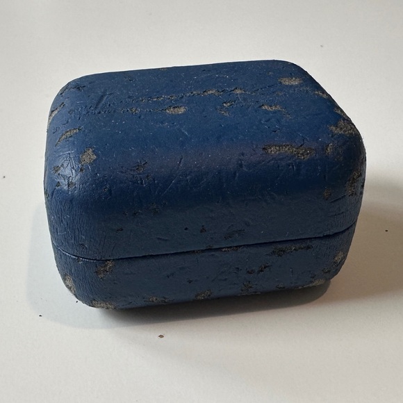 Ariki Abalone Brooch Pin Gold Plate New Zealand Paua Blue with Box - Picture 5 of 5